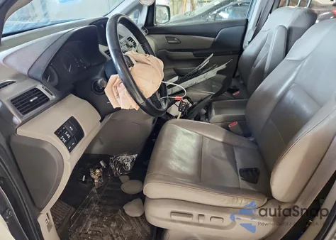 2013 Honda Odyssey Touring z USA, uszkodzony, nr VIN 5FNRL5H9XDB018835